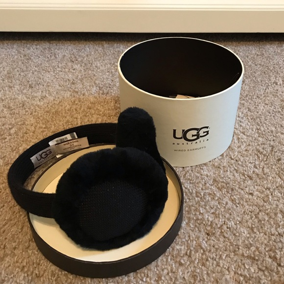 UGG Accessories - UGG ear muffs